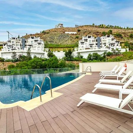 Beautiful 3 Bedroom In Popular La Quinta With Amazing Views Over The Mountains * Benahavís